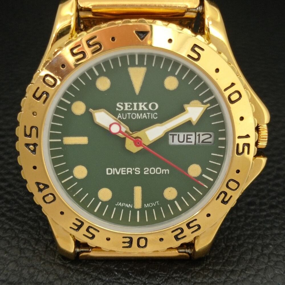Vintage 1975 Seiko Diver Automatic Mens Gold Watch W/daydate & Green accents - Picture 4 of 9